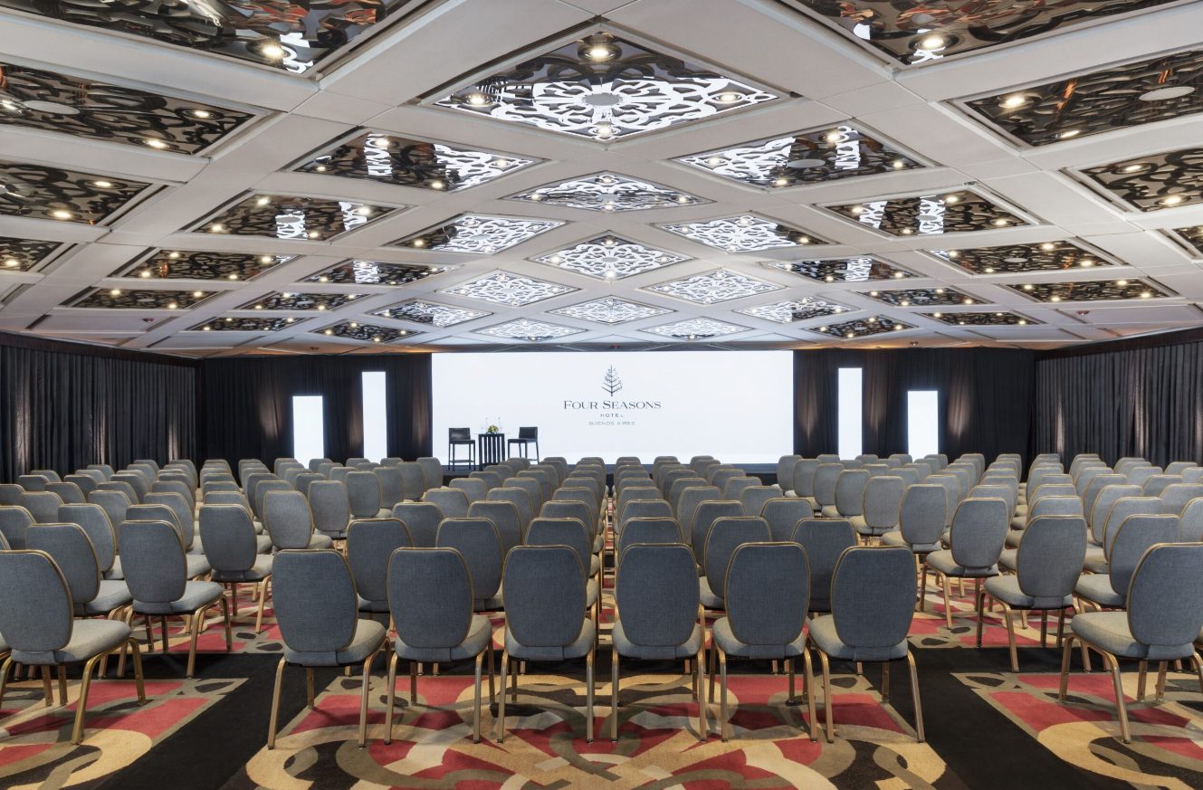 Four Seasons Felix auditorio